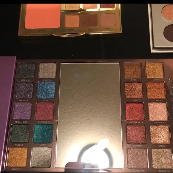 Tarte and Urban Decay Eye Palette Bundle +freebie - Picture 3 of 8
